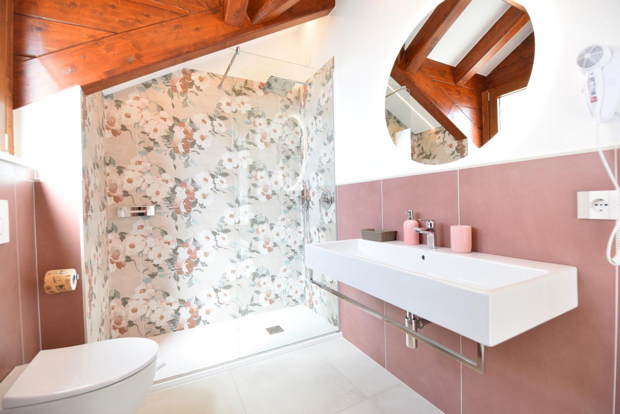 Casa Milly Bed & Breakfast Аджерола Екстериор снимка